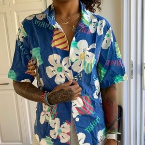 Vacation button up